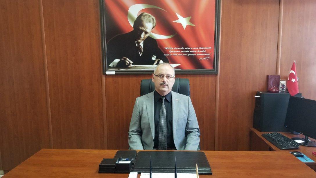  İlçe Milli Eğitim Müdürü Sunullah Desticioğlu' nun  2020-2021 Eğitim- Öğretim Yılı Mesajı