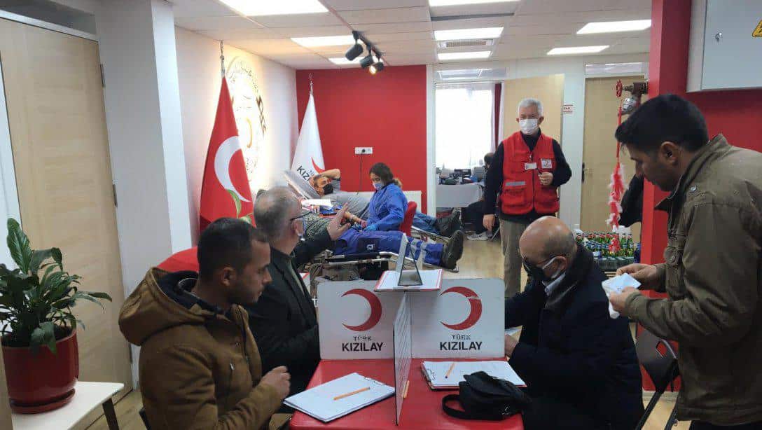 Beydağ İlçe Milli Eğitim Müdürlüğü' nden Türk Kızılay Kan Bağışı Kampanyası' na Destek