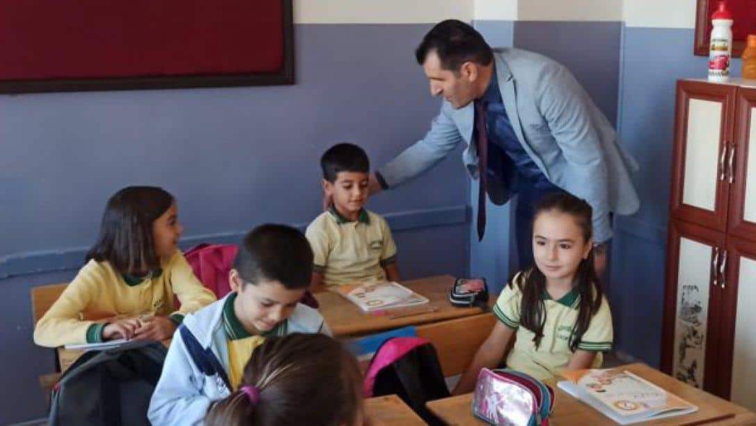 İlçe Milli Eğitim Müdürümüz Bahattin GENGÖRÜ'nün Atatürk İlkokulu Ziyareti