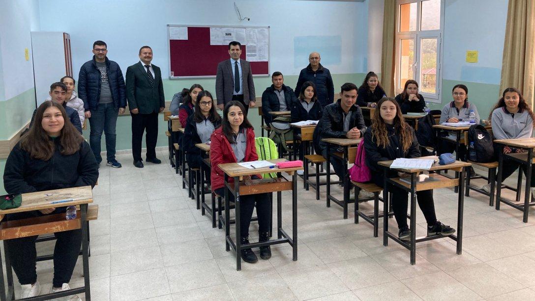 İlçe Milli Eğitim Müdürümüz Bahattin GENGÖRÜ'nün Cumhuriyet Çok Programlı Anadolu Lisesi Ziyareti