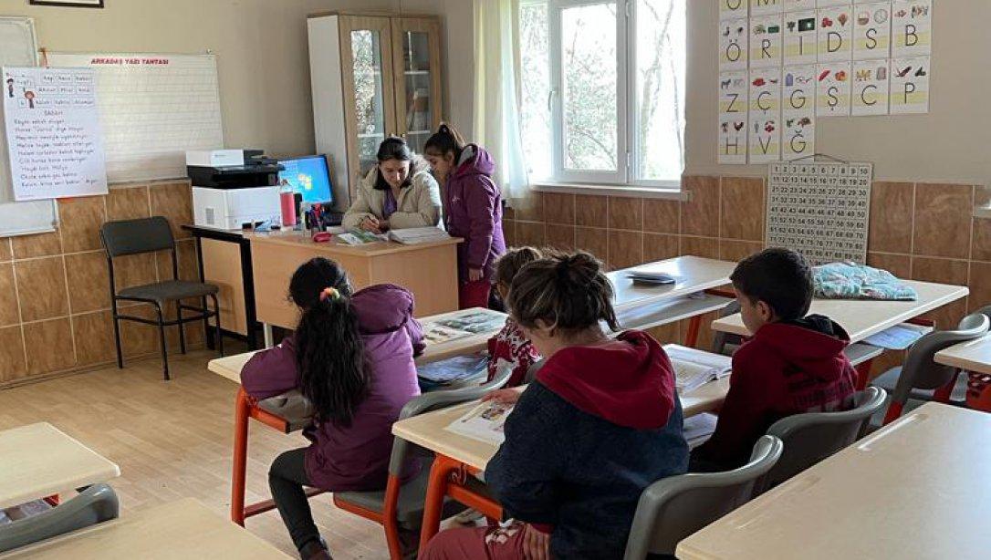 Karaoba İlkokulu'nda Yarı Yıl Tatilinde Kış Okulu