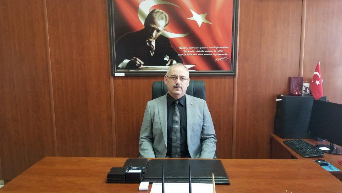 İlçe Milli Eğitim Müdürü Sunullah Desticioğlu' nun 10 Kasım Atatürk' ü Anma Günü Mesajı
